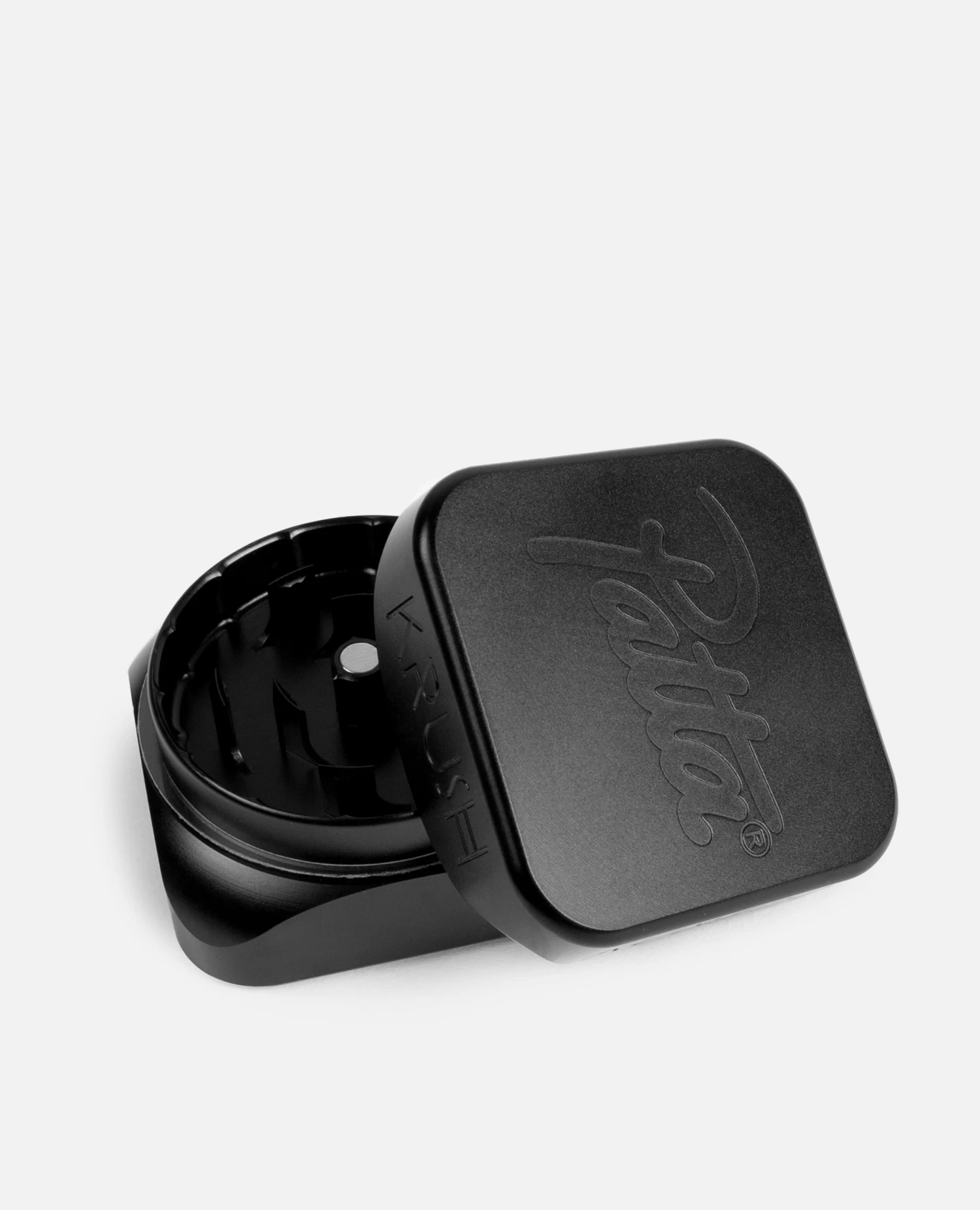 Patta X Krush Kube 2.0 Herb Grinder (Black/Black) 4 Patta X Krush Kube 2.0 Herb Grinder (Black/Black) - Afbeelding 4