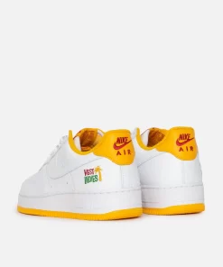 Nike Air Force 1 Low Retro QS (White/White-university Gold) -Outfit Verkoop DX1156 100 3