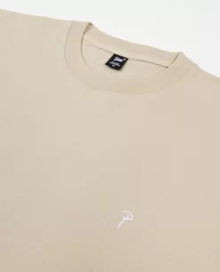 Patta Basic Script P T-Shirt (Cement) 11 Patta Basic Script P T-Shirt (Cement) -Outfit Verkoop POC BC23 SPTS 032 002 scaled