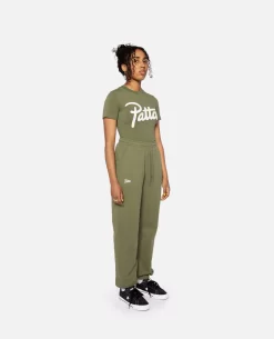 Patta Femme Basic Fitted T-Shirt (Olivine) -Outfit Verkoop POC FEM BC BTS 002PATTAFEMMEBASICBOXYPOCKETTSHIRTOLIVINEandPOC FEM BC JP 002PATTABASICJOGGINGPANTSOLIVINE 3 892ea0eb 0e72 46a0 a8ad 793f25b68d5b scaled
