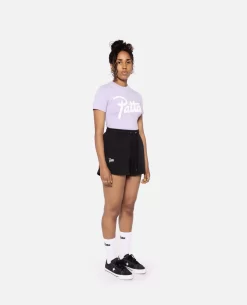 Patta Femme Basic Fitted T-Shirt (Lavender) -Outfit Verkoop POC FEM BC BTS 003PATTAFEMMEBASICBOXYPOCKETTSHIRTLAVENDERandPOC FEM BC JS 001PATTAFEMMEBASICJOGGINGSHORTBLACK 2 scaled